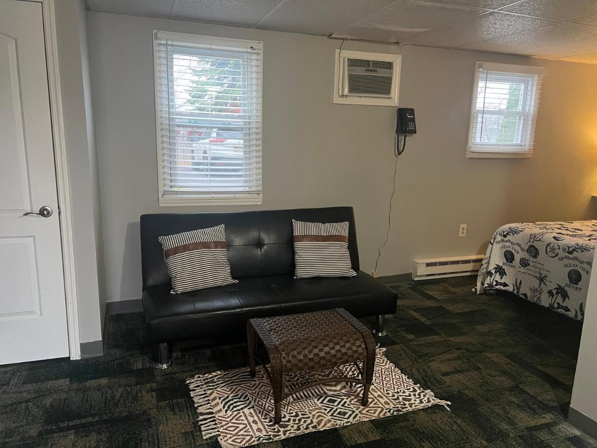 Carbone's Beachside Guest Rooms Sylvan Beach Extérieur photo